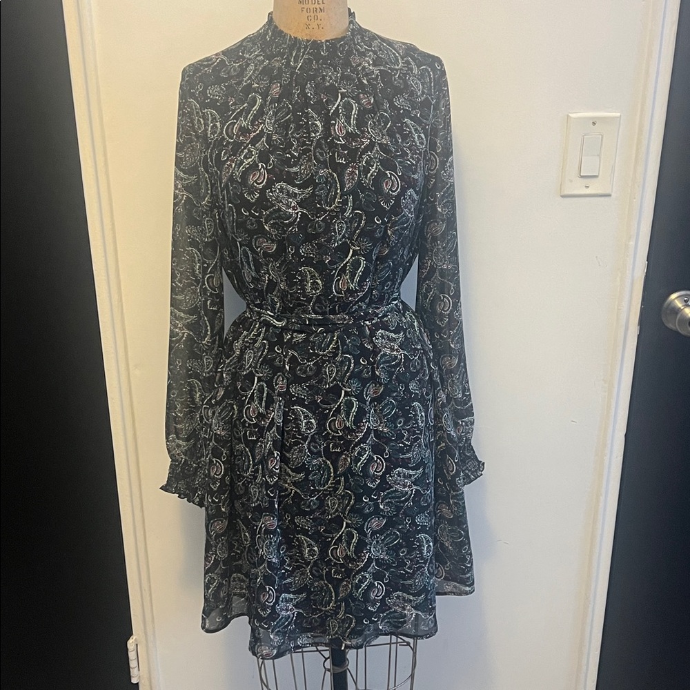 DR2 Paisley Long Sleeve Light Weight Short Work Dress